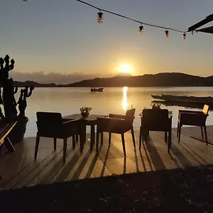 Lagoa Nômade Albergue